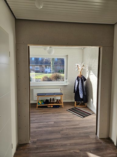 Vorbereitung für die Zwischentür, Blick aus dem Hausflur.