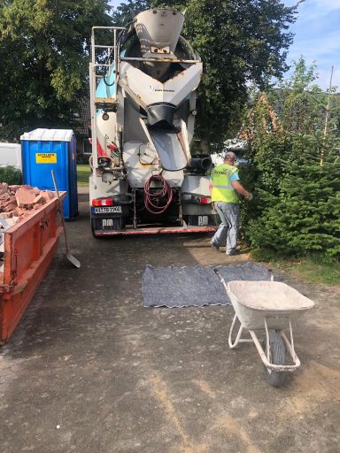 Beton für den Fußboden im EG