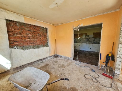 Wand in Esszimmer, Blick zur Küche