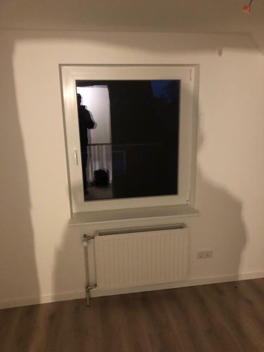 (altes) Fenster im Gästezimmer: blitzeblank. Wie neu!