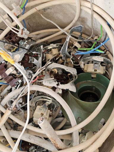 Abriss Elektroinstallation